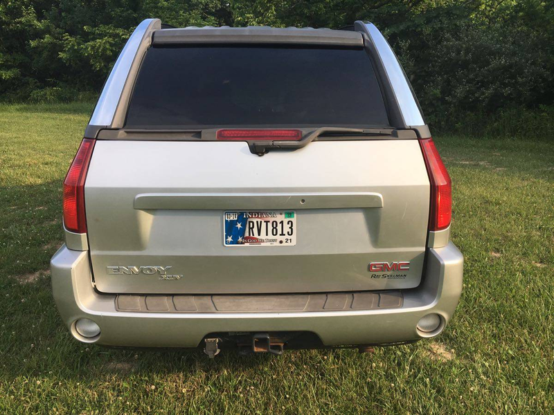 Illustration for article titled At $5,400, Could This 2004 GMC Envoy XUV Prove Transformative?